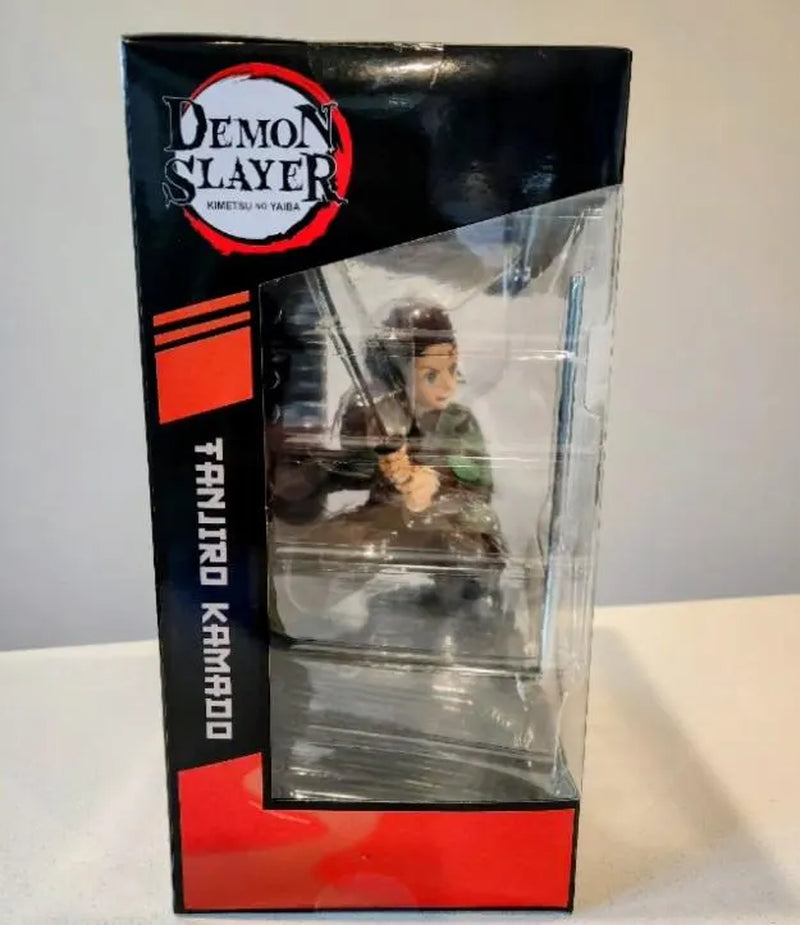 Demon Slayer Action Figure - Tanjiro Kamado - Statue 30 Cm Action Figure
