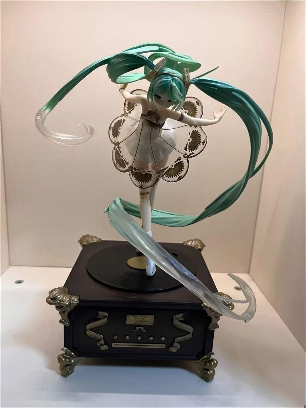 Anime Miku Action Figure with Music Box, Gifts, Anime Figures, Two-Dimensional Figures, Collectors' Dreams