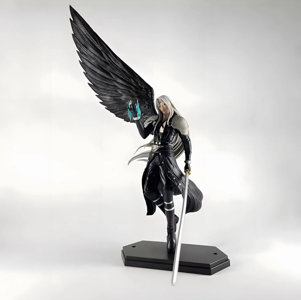 Final Fantasy : Sephiroth One-Winged Angel Video Game Figure / Collection Model - Home Decoration - Desktop Figurines