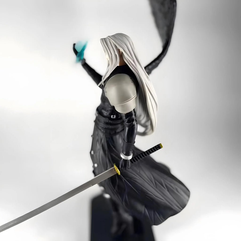Final Fantasy : Sephiroth One-Winged Angel Video Game Figure / Collection Model - Home Decoration - Desktop Figurines