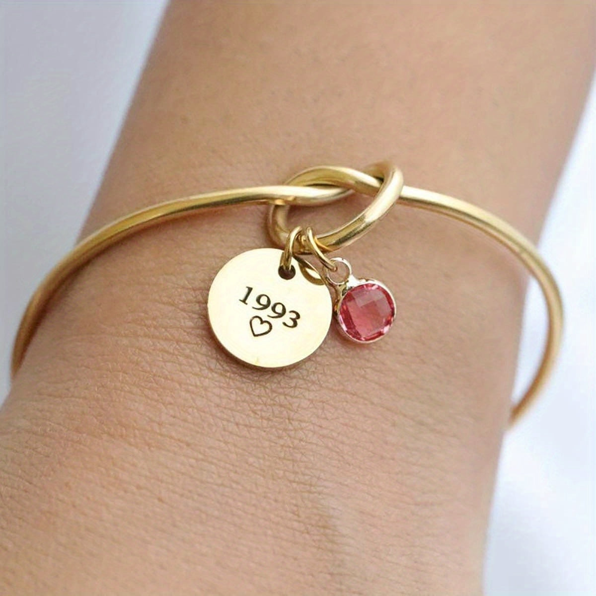 Personalized Knot Bracelet Pendant | Name Bracelet with Birthstone | 304L Stainless Steel Open Bangle | 18K Golden Plated | Adjustable Bracelet with Custom Name | Engraved Name Disc Pendant | Personalized Gift for Mom Grandma Birthday/Mother'S Day/C