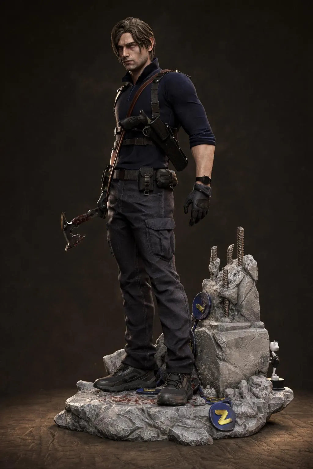Resident Evil Requiem – Leon S. Kennedy and Mr. Racoon – Hand Painted Collectible Figure
