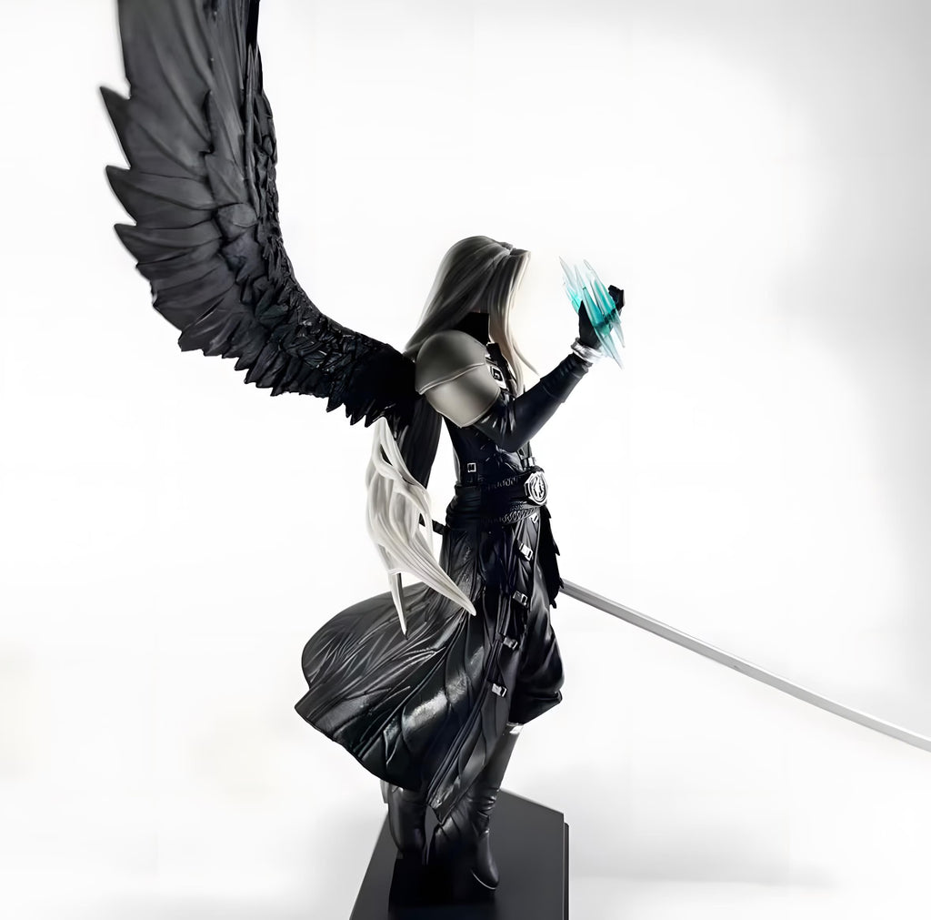 Final Fantasy : Sephiroth One-Winged Angel Video Game Figure / Collection Model - Home Decoration - Desktop Figurines