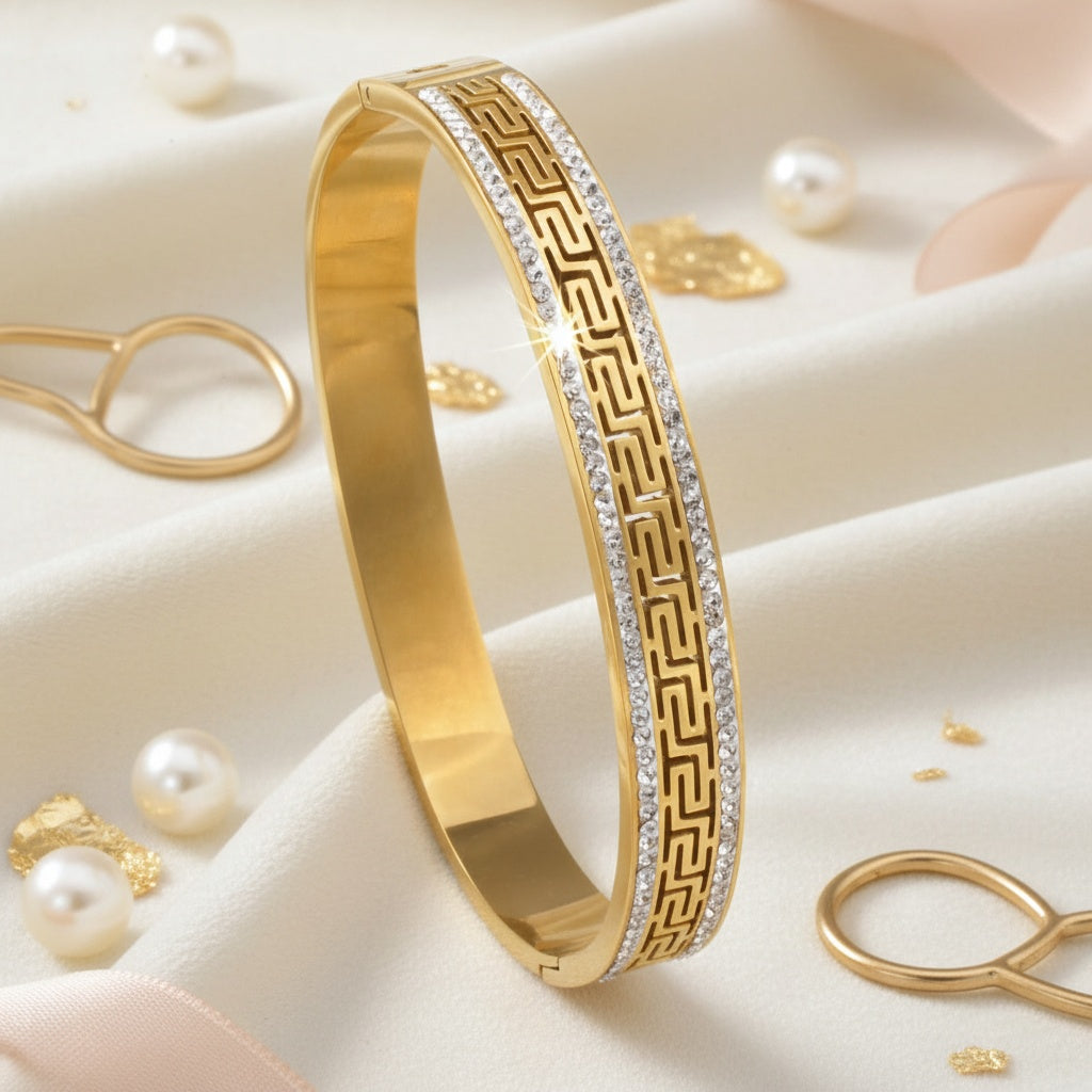 1 Middle Eastern-Oriented New Fashion Star Great Wall Pattern Hollow Zirconia Stainless Steel Bracelet, Suitable for Everyday Versatile Holiday Outfit Matching